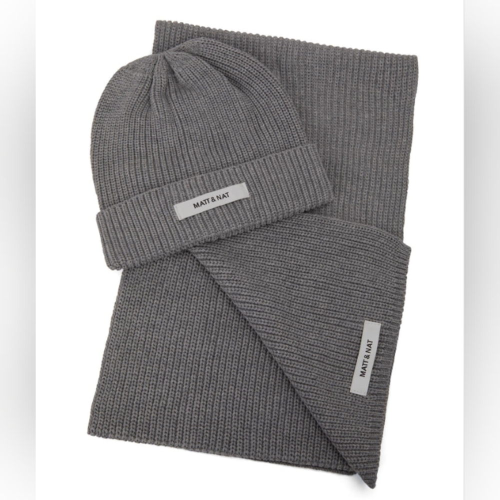 EUC Matt & Nat Wynn Hat and Scarf Set- Grey, OS
